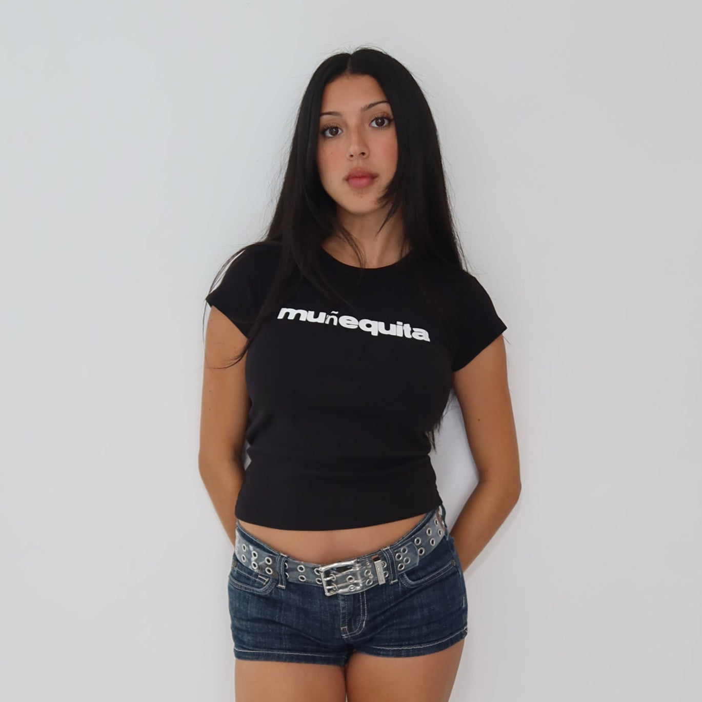 Muñequita Tee Black